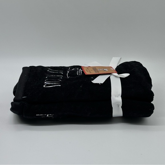 Rae Dunn x Peanuts Set of 2 Halloween Hand Towels, (16" x 30") (HOCUS POCUS) - Picture 6 of 7
